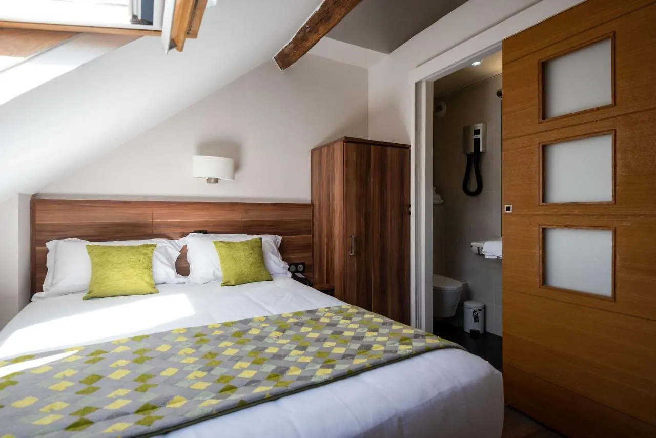 Hotell Chabrol Opera 3*