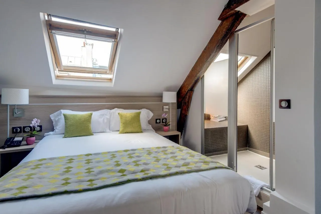 Chabrol Opera Hotell Paris